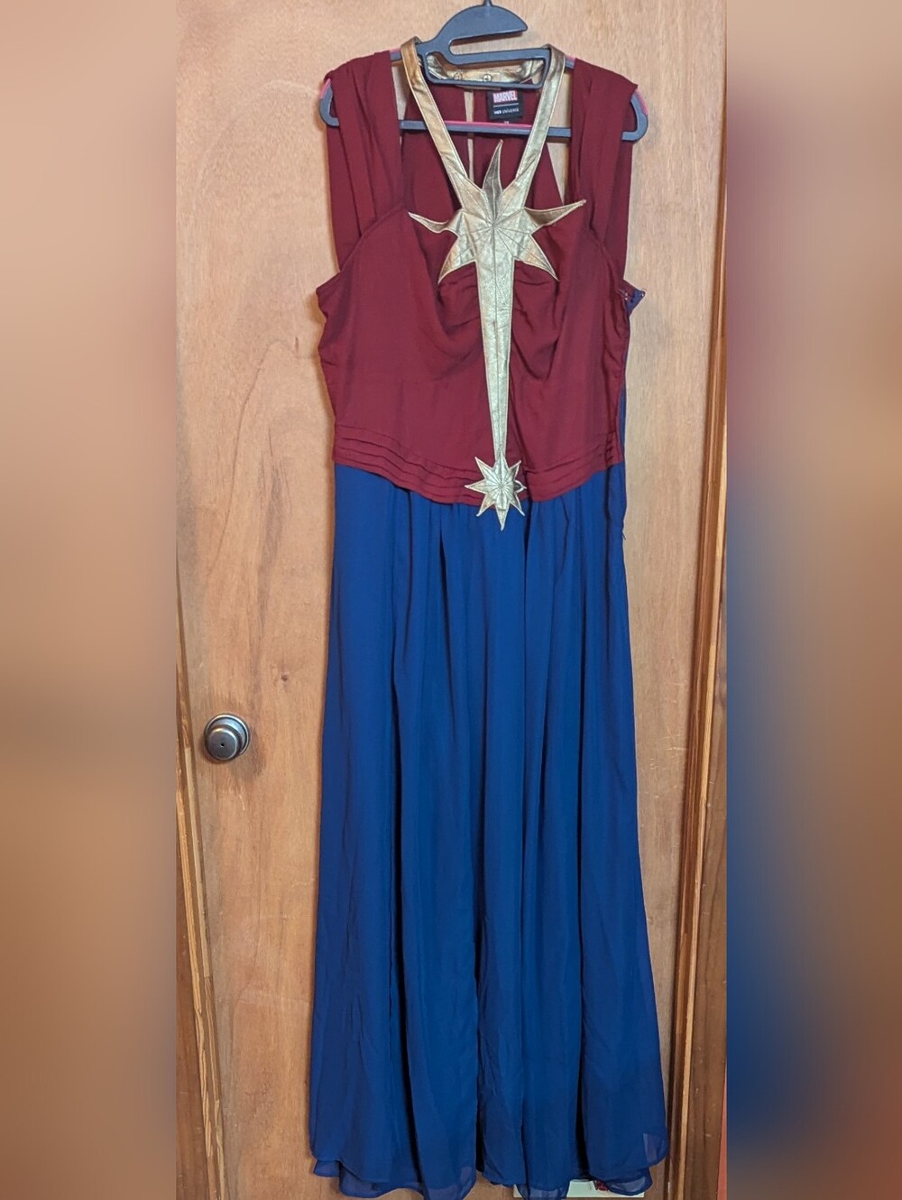 Her Universe Marvel The Marvels Captain Marvel Maxi Dress - Picture 4 of 5